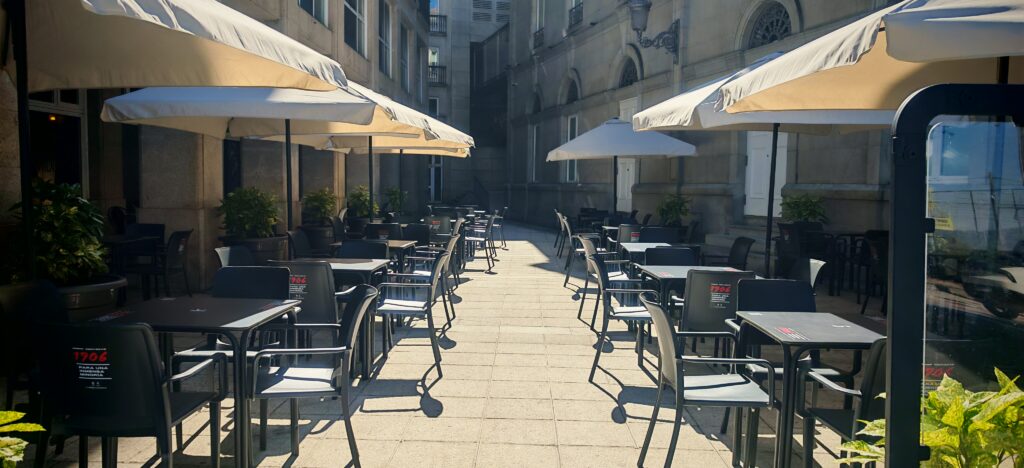 Cafetería Quo Vadis en Vigo – brunch, comidas, cenas y cócteles